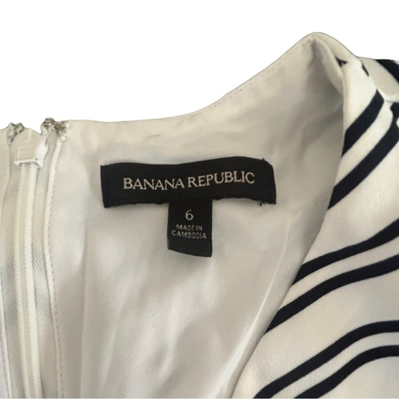 Banana Republic Striped Jumpsuit • Used • Size: 6 - Picture 7 of 14